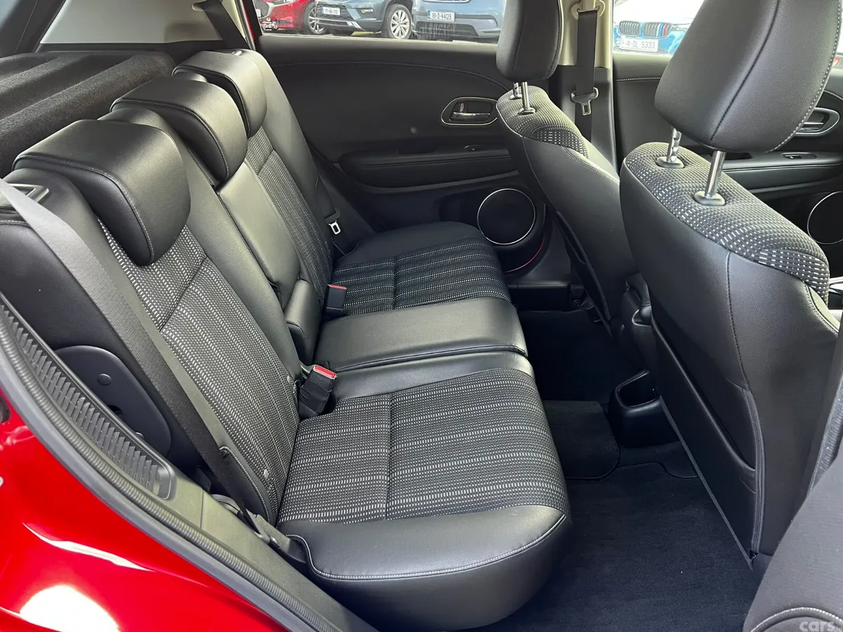 Honda Vezel Estate, Petrol Hybrid, 2017, Red