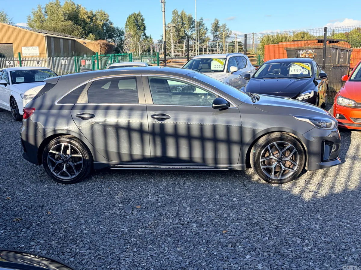 Kia Ceed Hatchback, Diesel, 2019, Grey