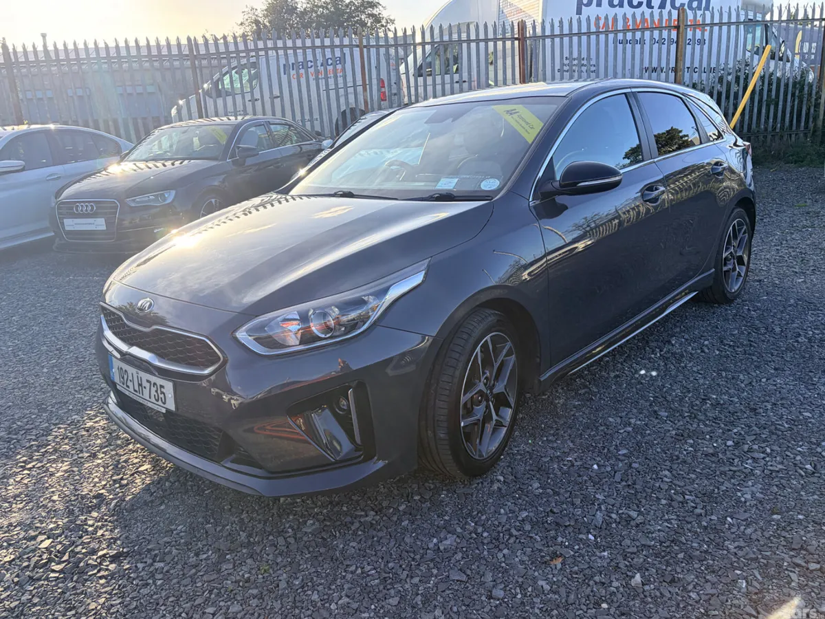 Kia Ceed Hatchback, Diesel, 2019, Grey