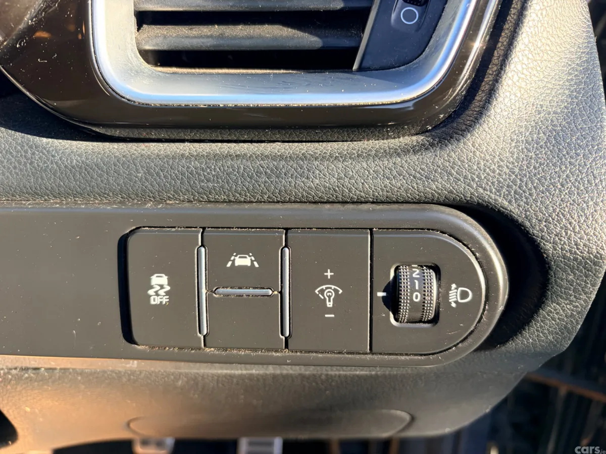 Kia Ceed Hatchback, Diesel, 2019, Grey