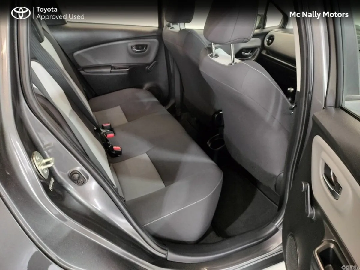Toyota Yaris Hatchback, Petrol, 2019, Grey