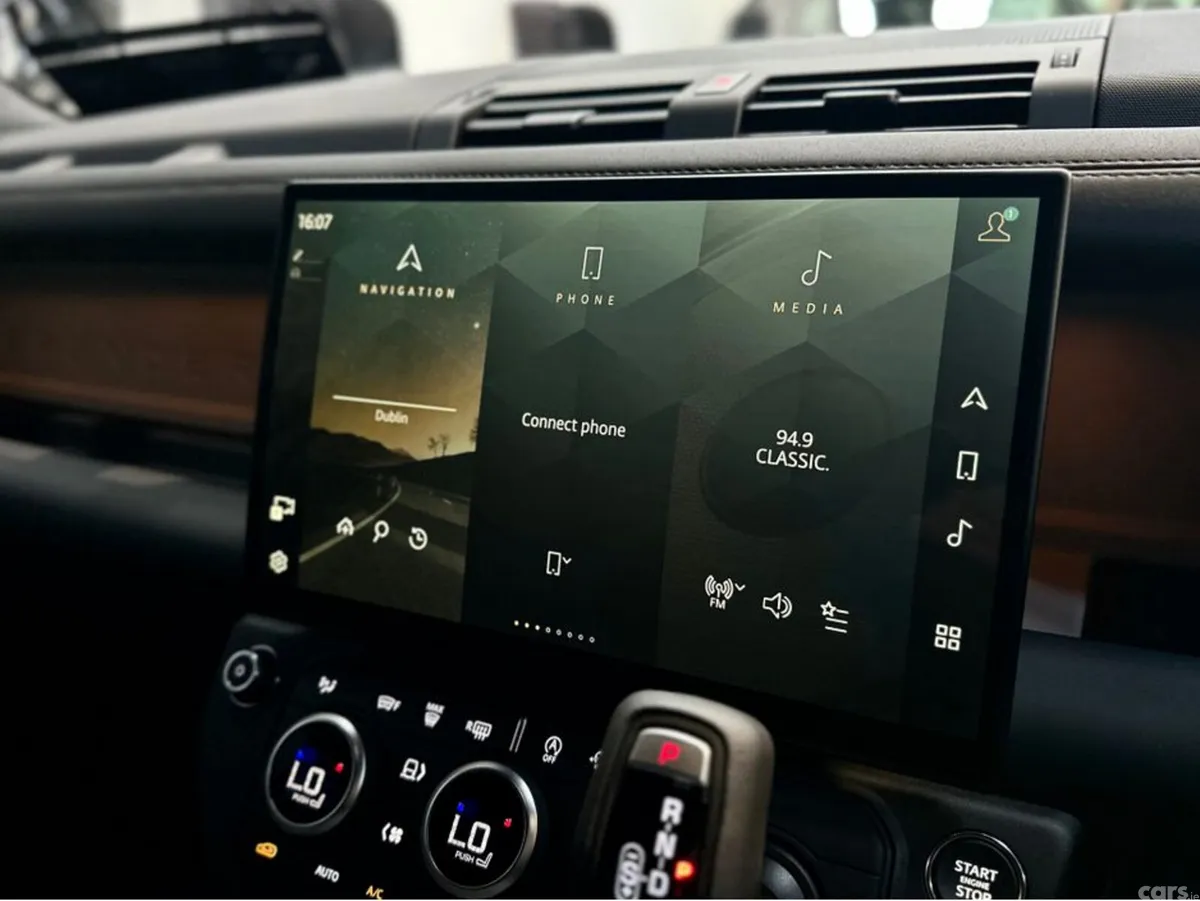 Land Rover Defender SUV, Diesel, 2026, Green