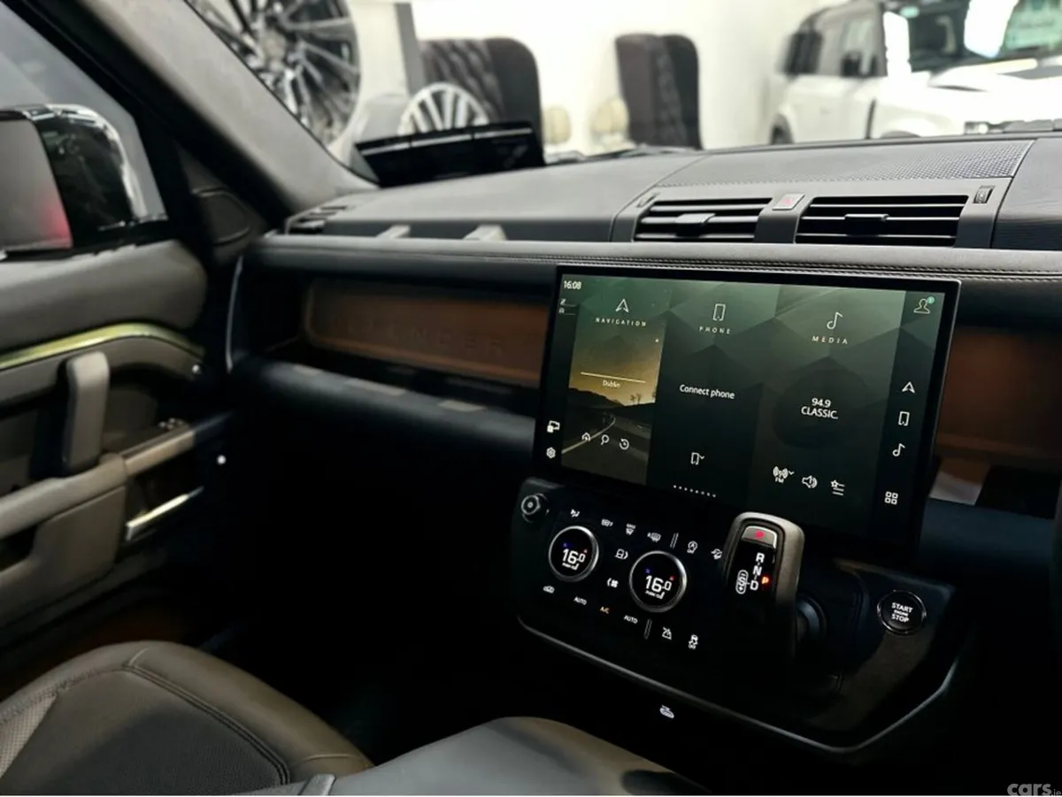 Land Rover Defender SUV, Diesel, 2026, Green