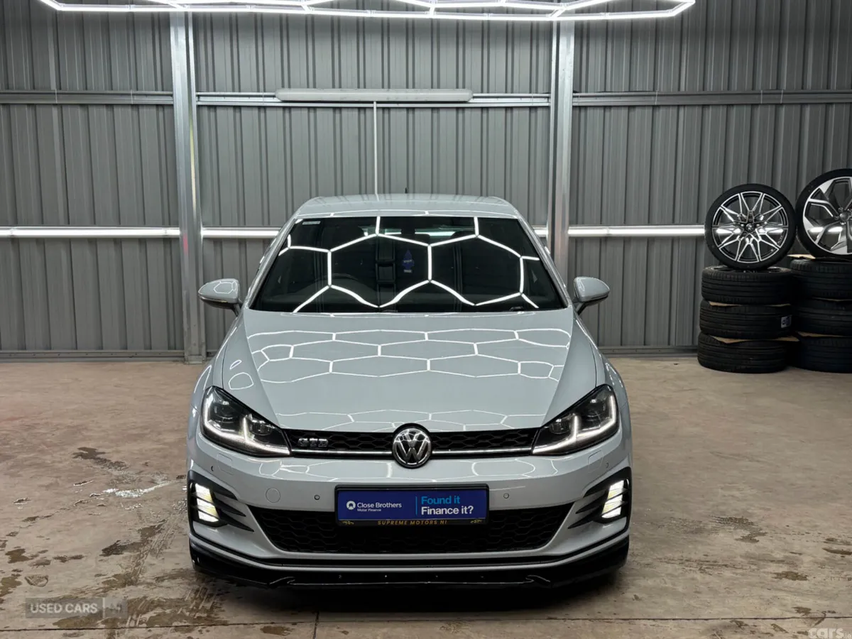 Volkswagen Golf Hatchback, Diesel, 2017, Silver