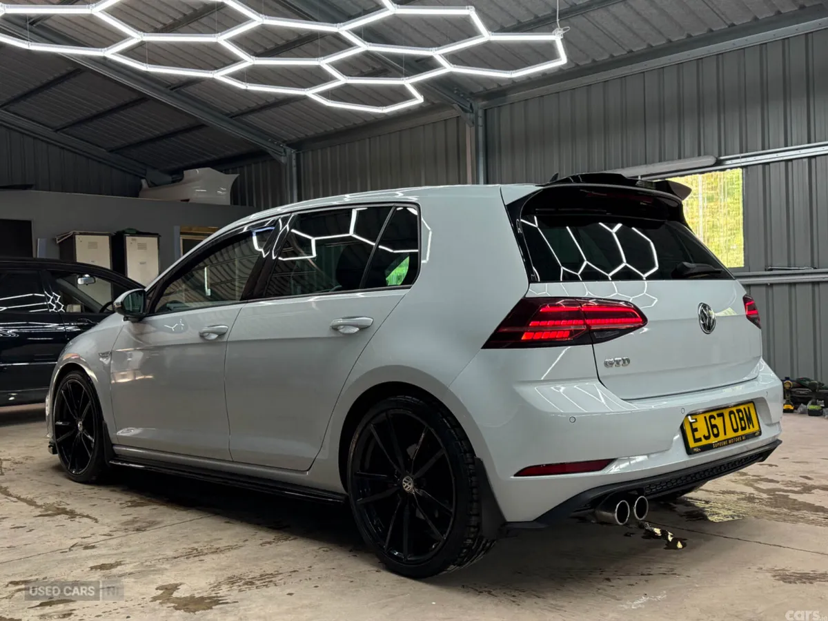 Volkswagen Golf Hatchback, Diesel, 2017, Silver