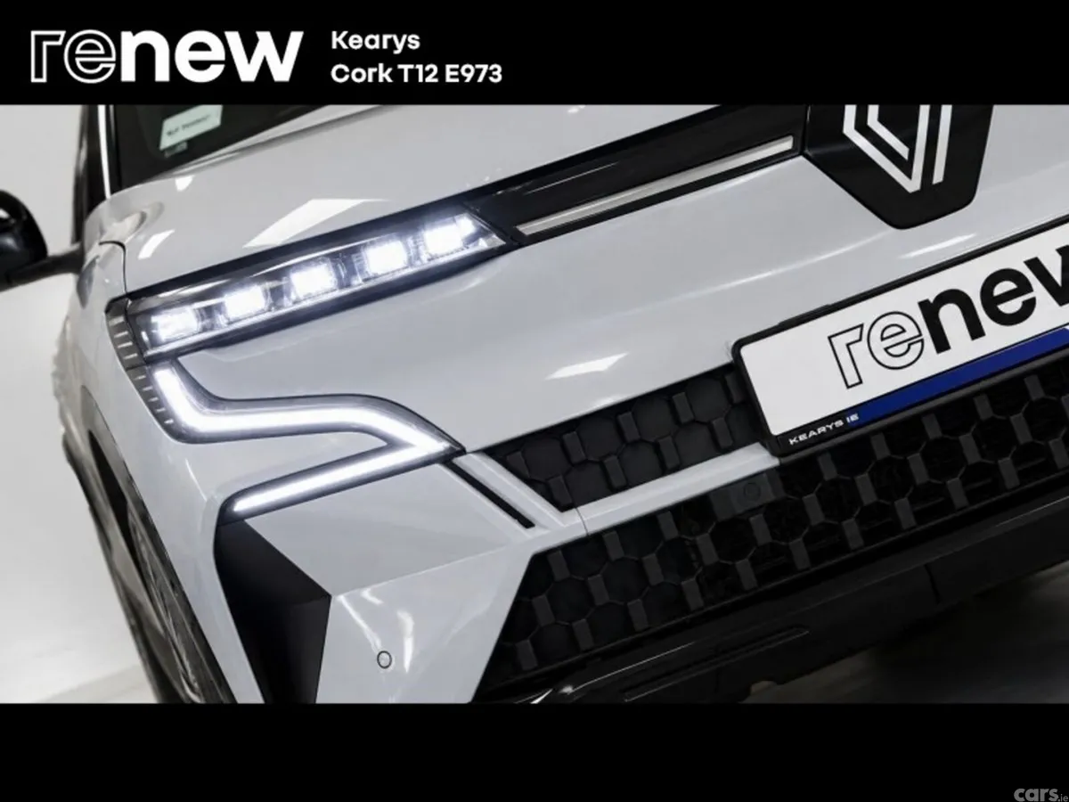 Renault Megane E-Tech SUV, Electric, 2024, Grey