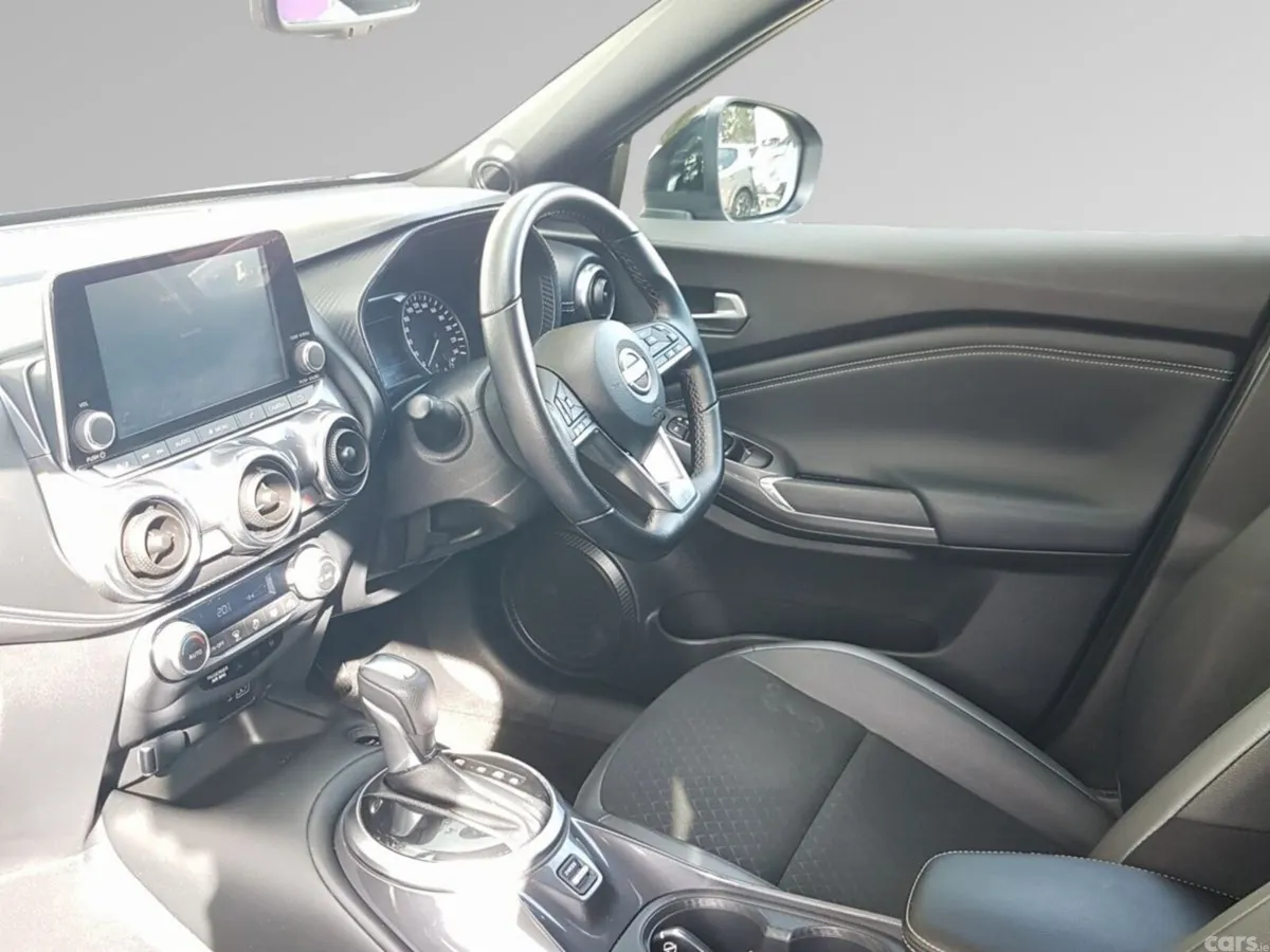 Nissan Juke SUV, Petrol Hybrid, 2024, Grey