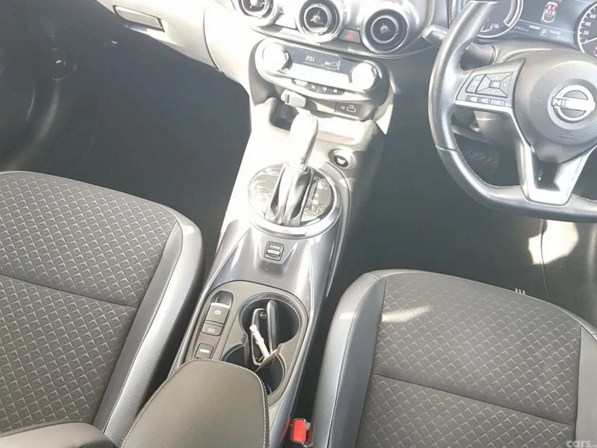 Nissan Juke SUV, Petrol Hybrid, 2024, Grey