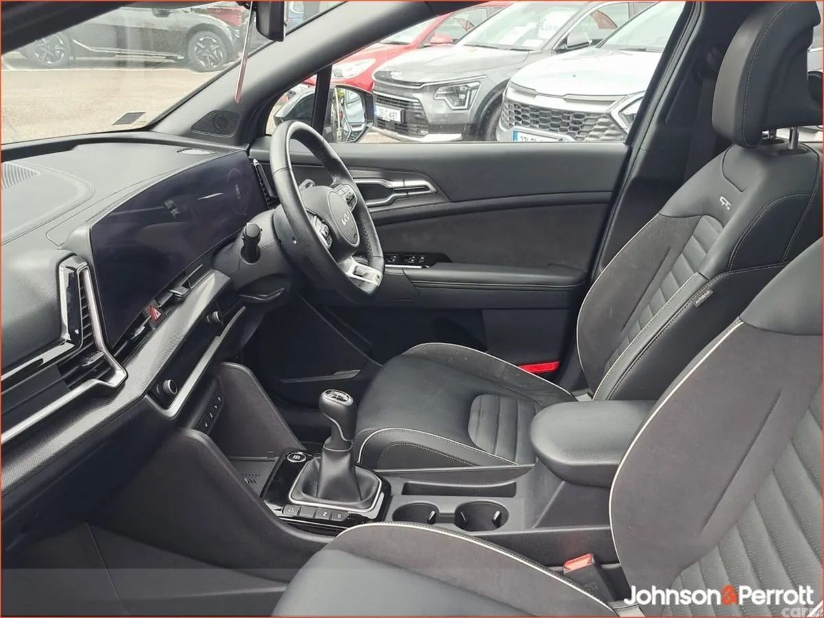 Kia Sportage SUV, Diesel Hybrid, 2024, Grey