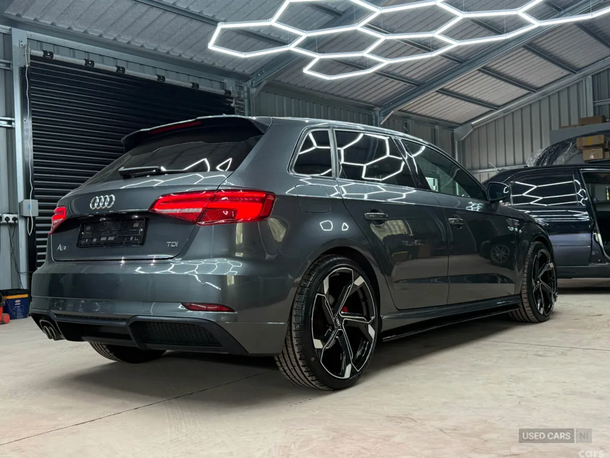 Audi A3 Hatchback, Diesel, 2017, Grey