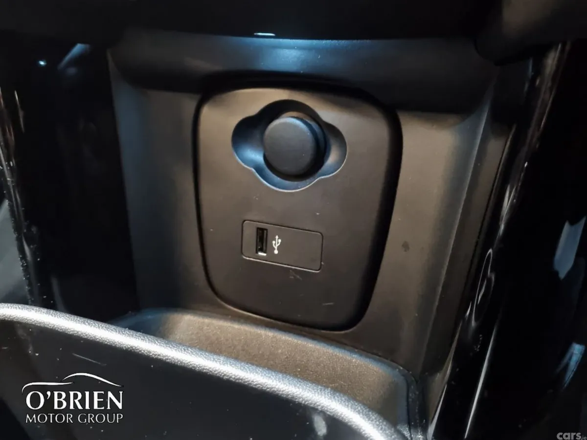 Mini Cooper Hatchback, Electric, 2022, White