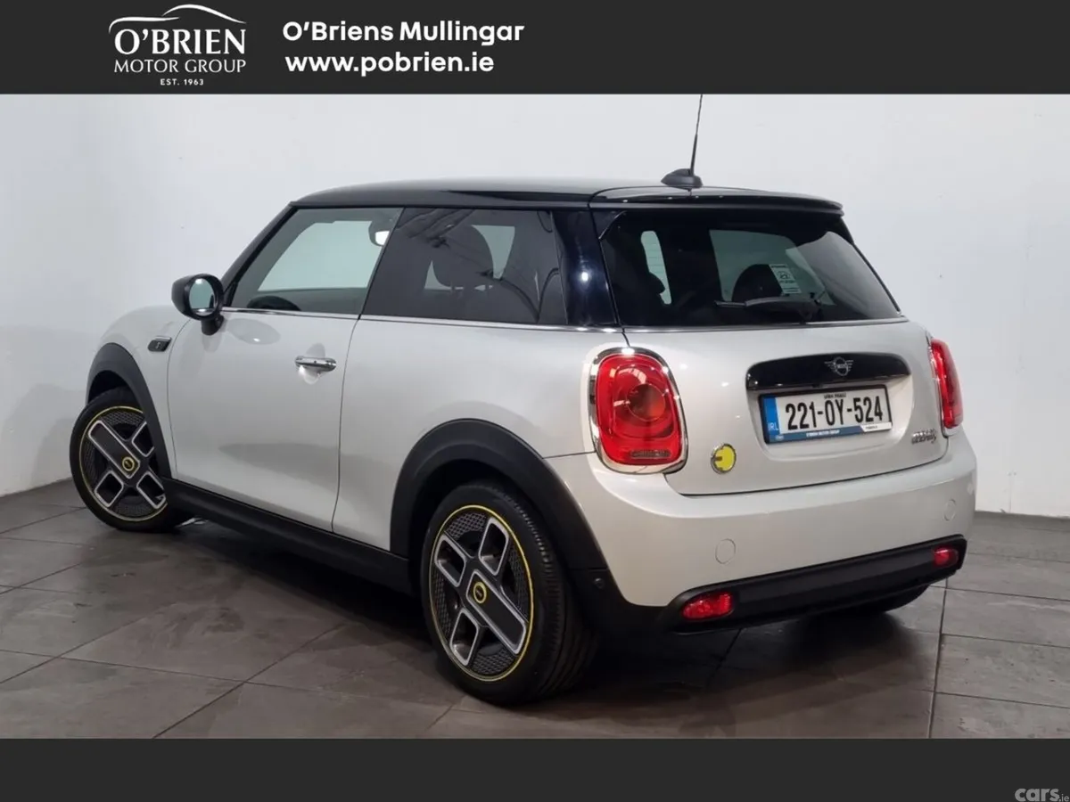 Mini Cooper Hatchback, Electric, 2022, White