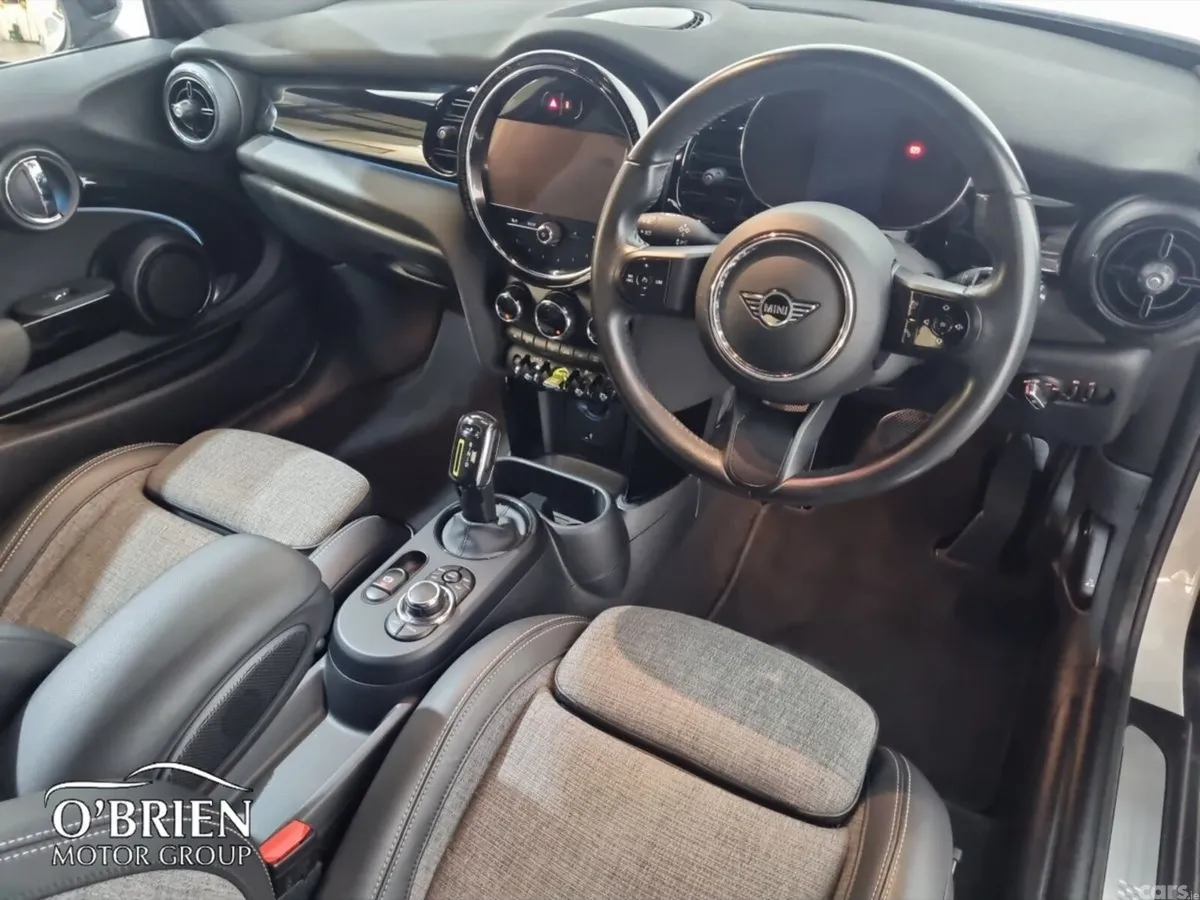 Mini Cooper Hatchback, Electric, 2022, White