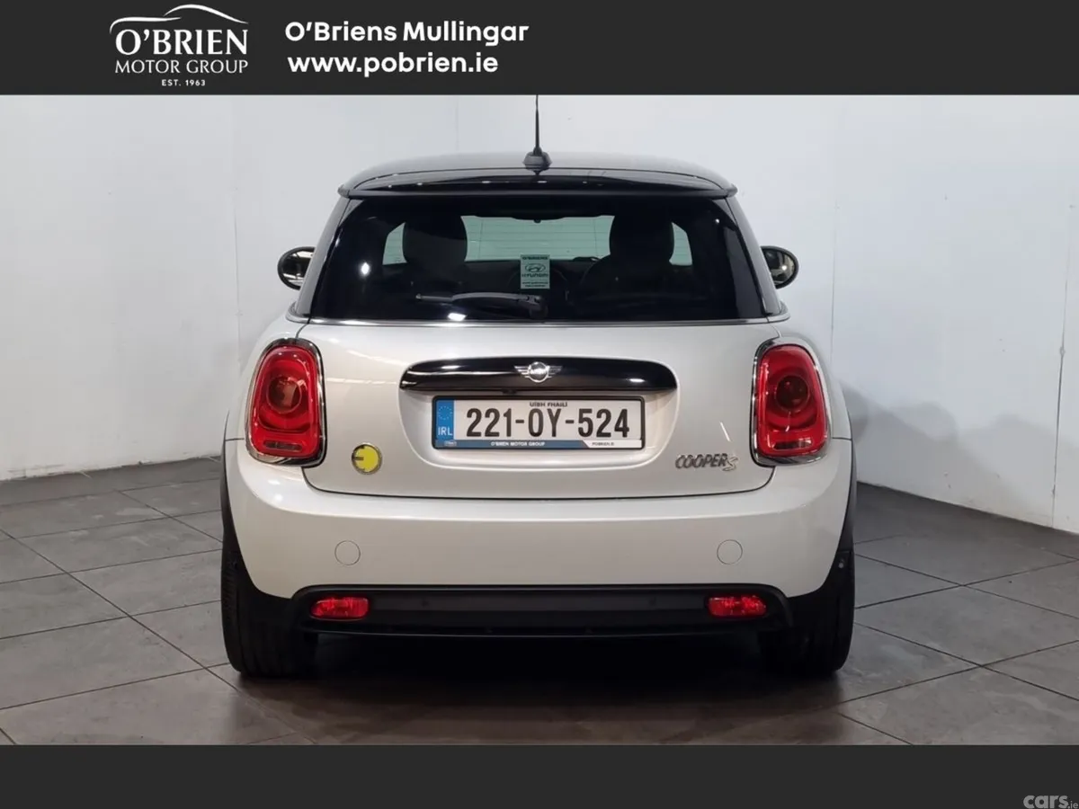 Mini Cooper Hatchback, Electric, 2022, White