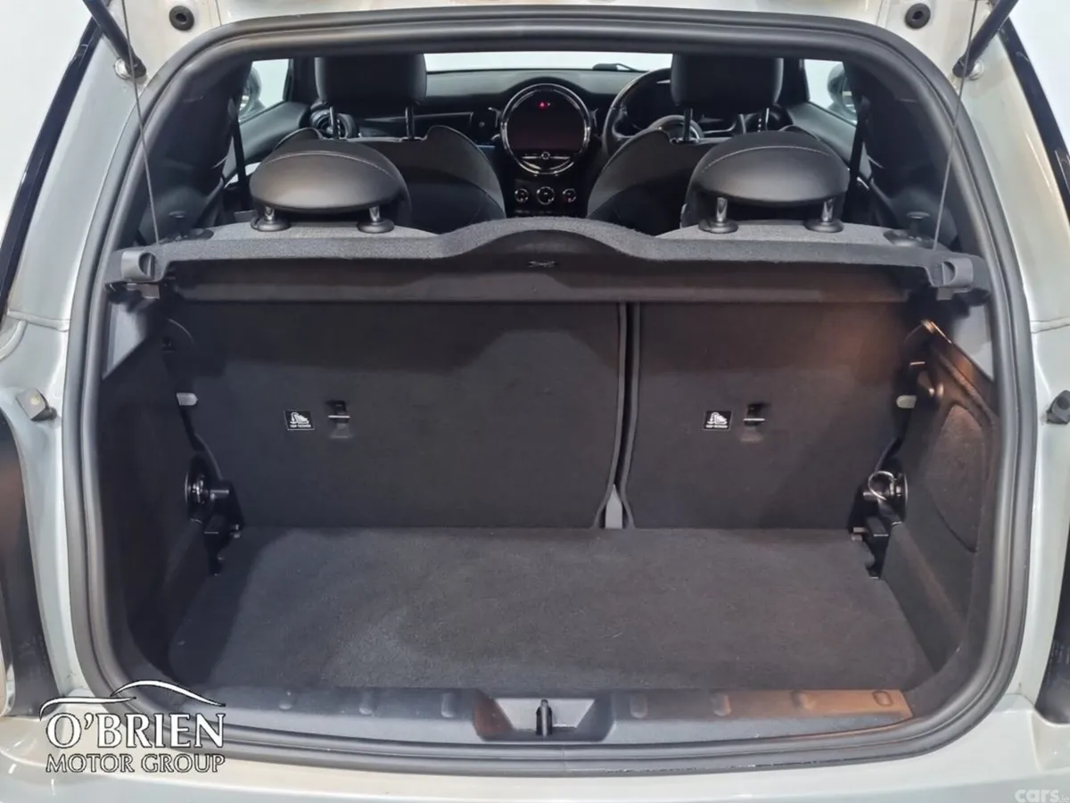 Mini Cooper Hatchback, Electric, 2022, White