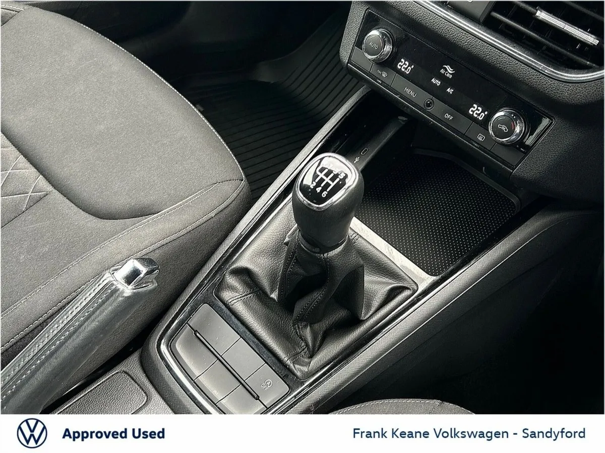 Skoda Kamiq Hatchback, Petrol, 2023, White