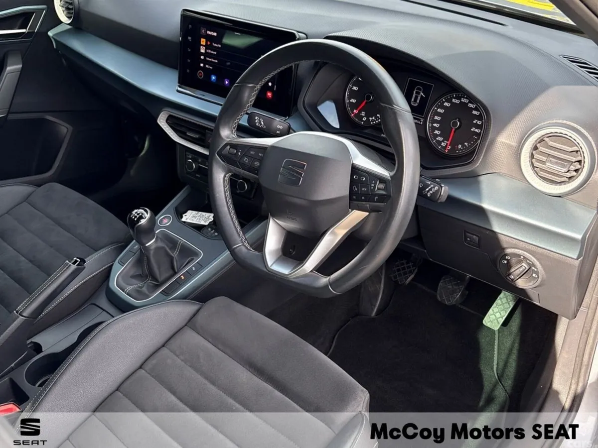 SEAT Arona SUV, Petrol, 2023, Silver