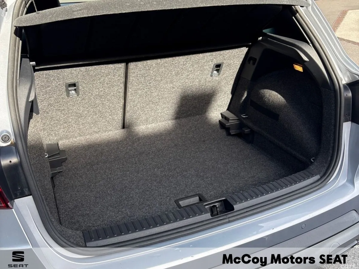 SEAT Arona SUV, Petrol, 2023, Silver