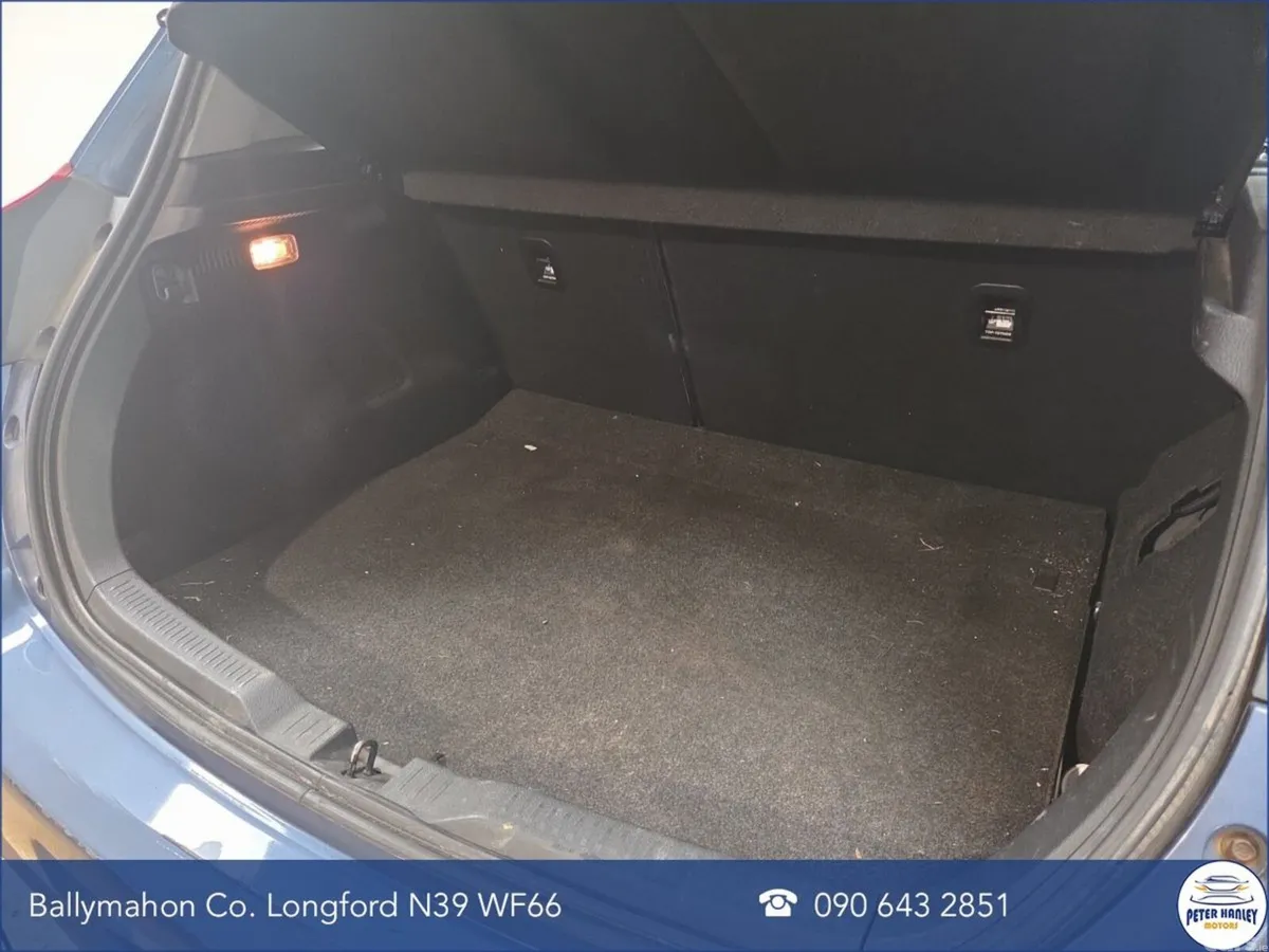 Toyota Auris Hatchback, Diesel, 2017, Blue