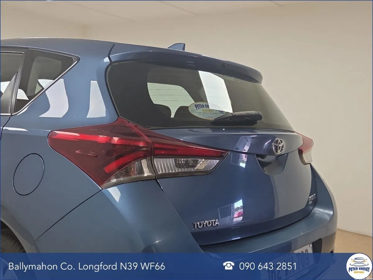 Toyota Auris Hatchback, Diesel, 2016, Blue