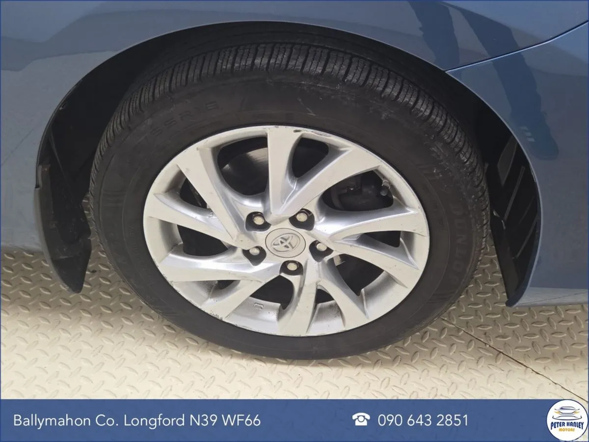 Toyota Auris Hatchback, Diesel, 2016, Blue