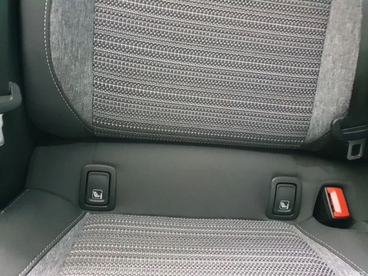 Skoda Superb Estate, Petrol Plug-in Hybrid, 2025, Silver