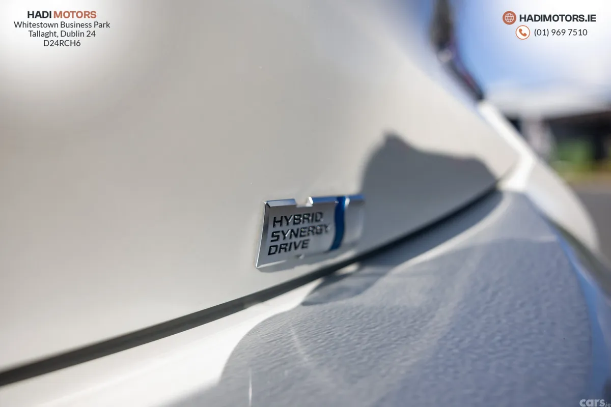 Toyota Corolla Hatchback, Petrol Hybrid, 2018, White