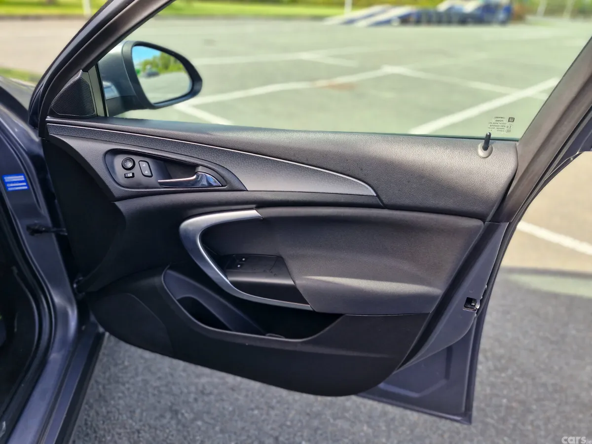 Opel Insignia Saloon, Petrol, 2016, Grey