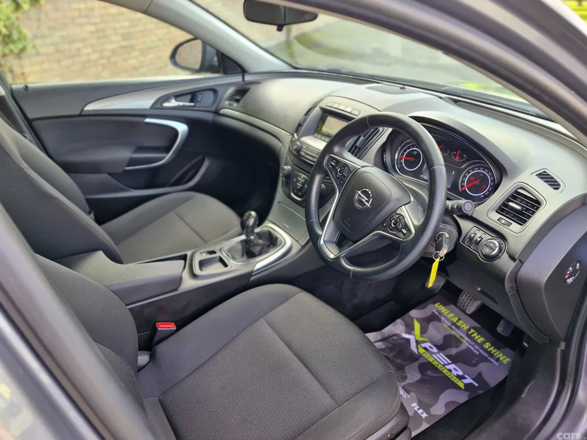 Opel Insignia Saloon, Petrol, 2016, Grey