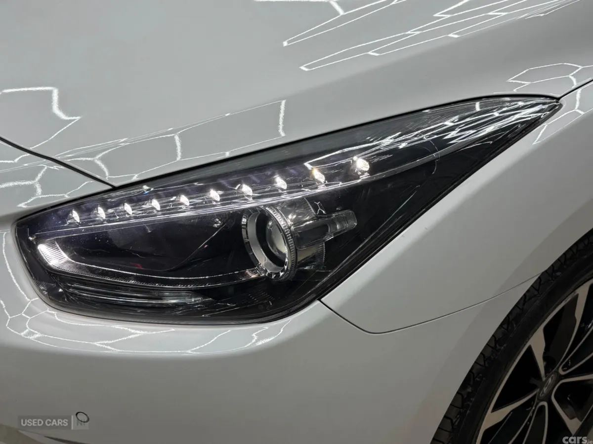 Hyundai i40 Saloon, Diesel, 2019, White