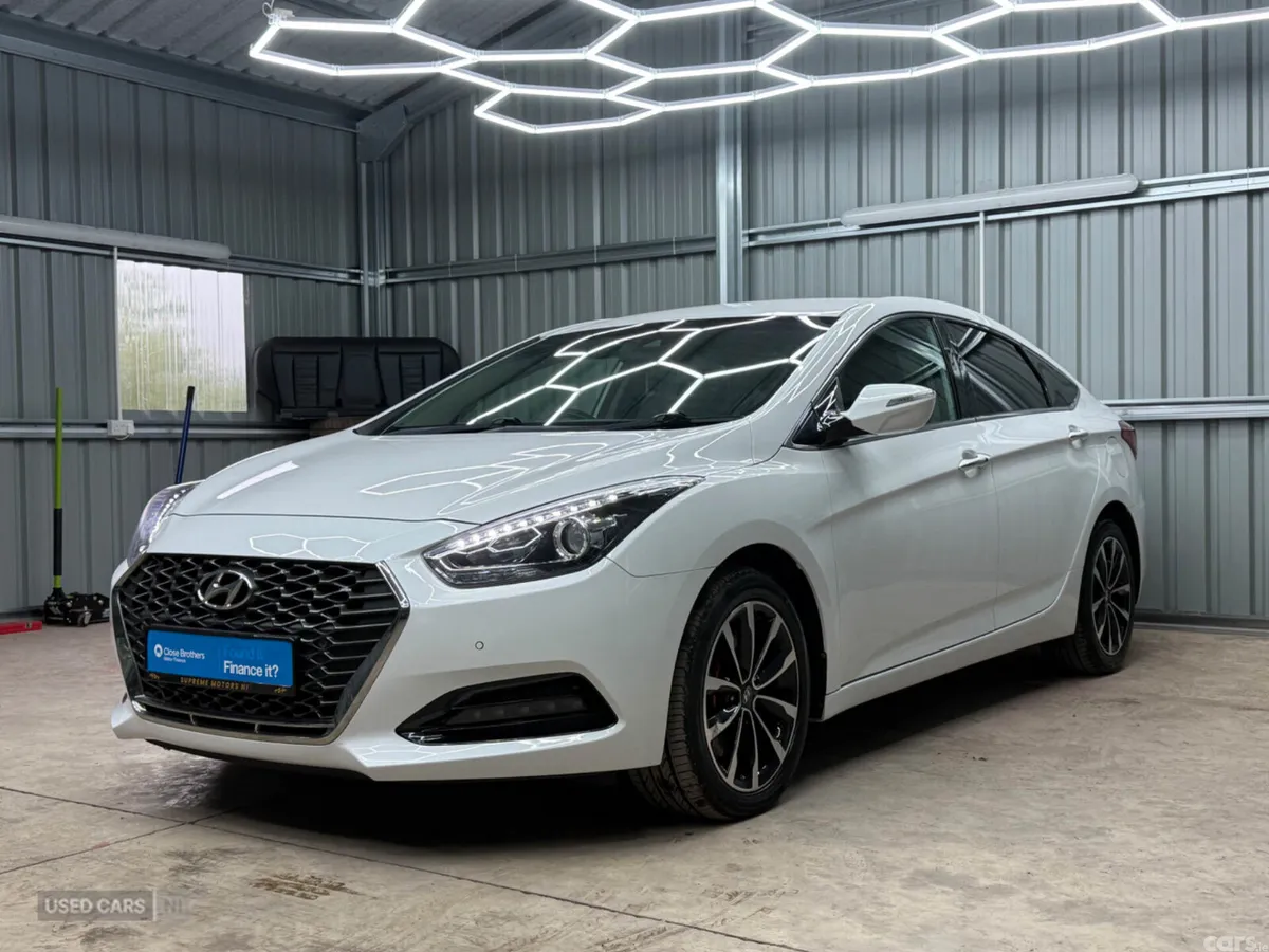 Hyundai i40 Saloon, Diesel, 2019, White