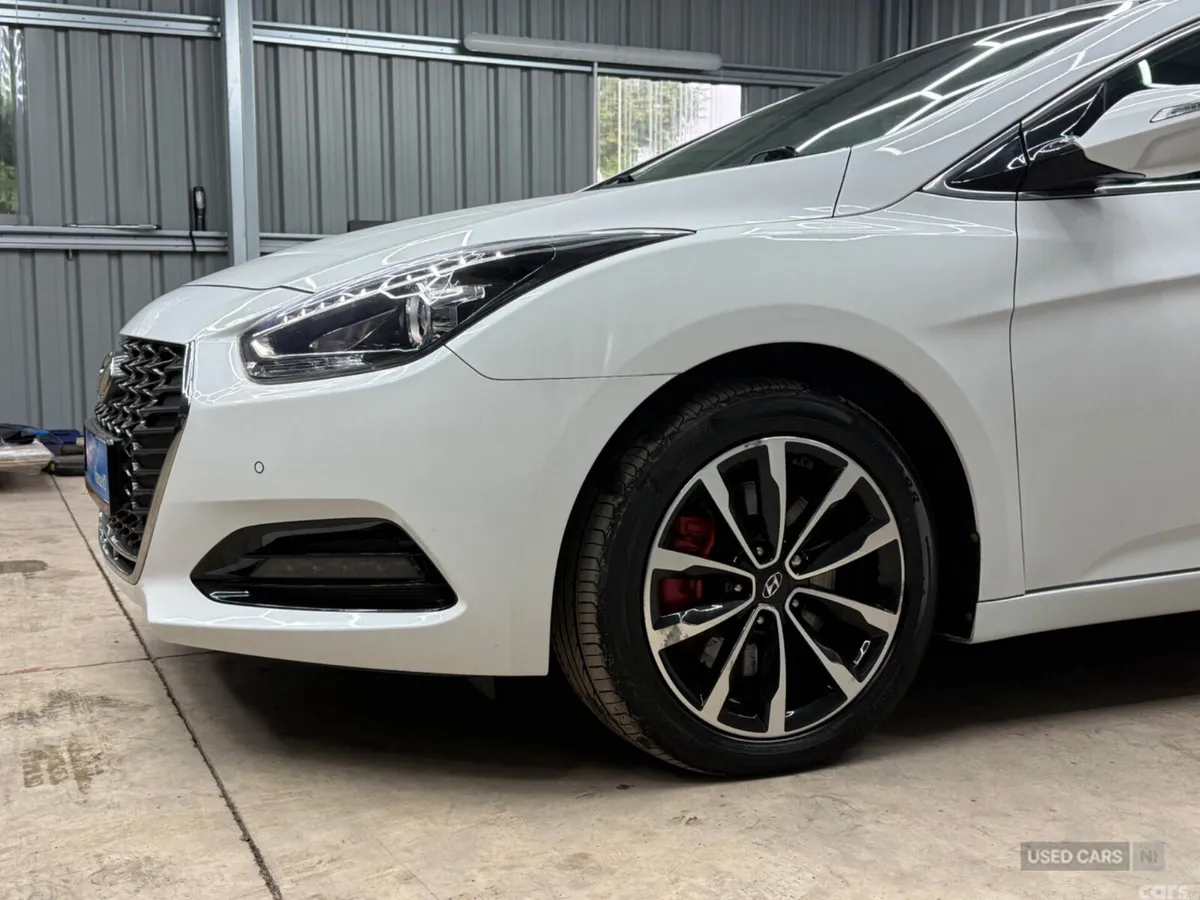 Hyundai i40 Saloon, Diesel, 2019, White