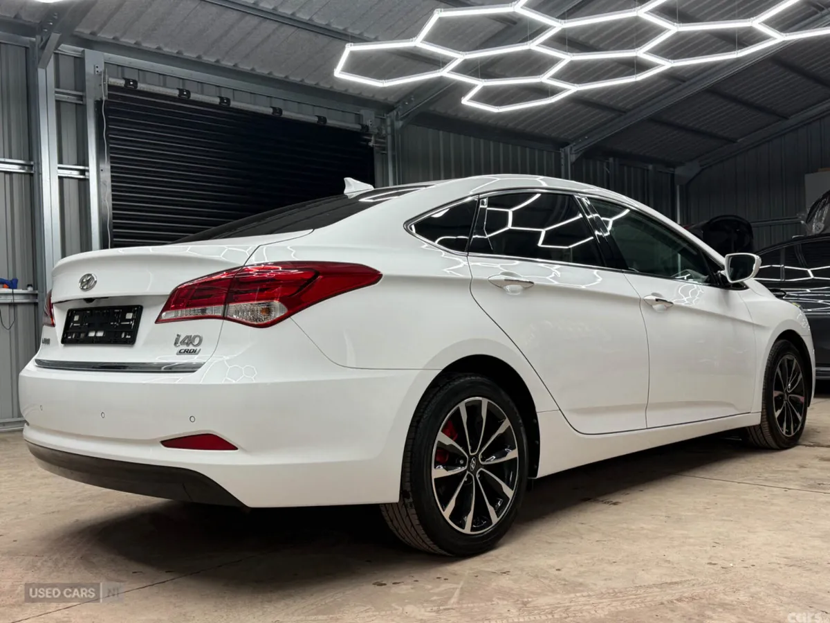 Hyundai i40 Saloon, Diesel, 2019, White