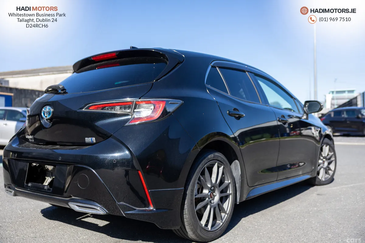 Toyota Corolla Hatchback, Petrol Hybrid, 2019, Black