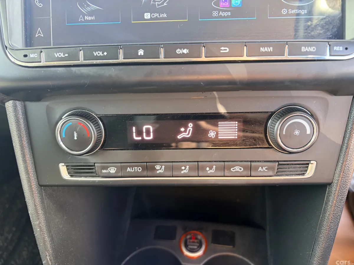 Volkswagen Polo Hatchback, Petrol, 2017, Red