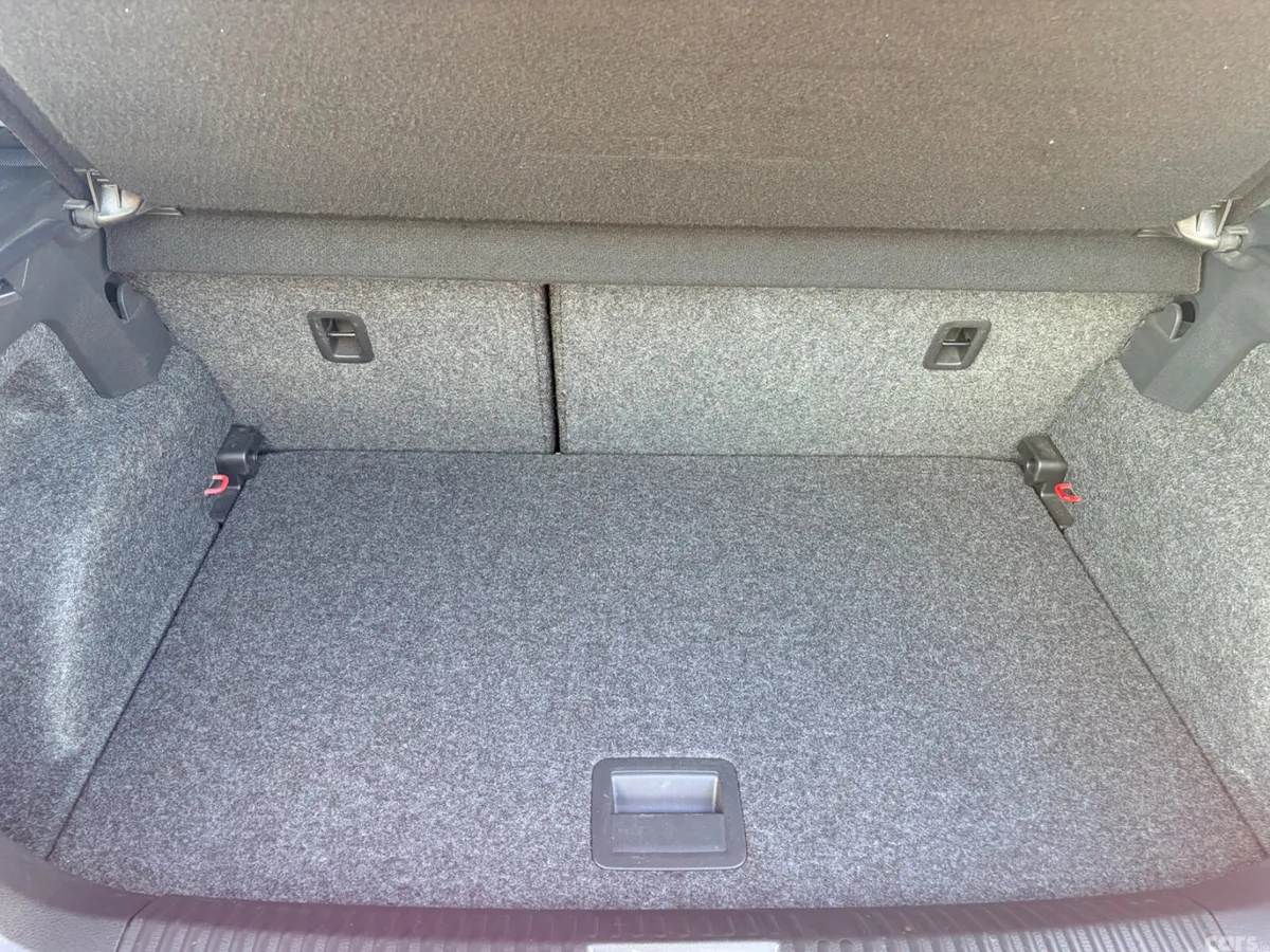 Volkswagen Polo Hatchback, Petrol, 2017, Red
