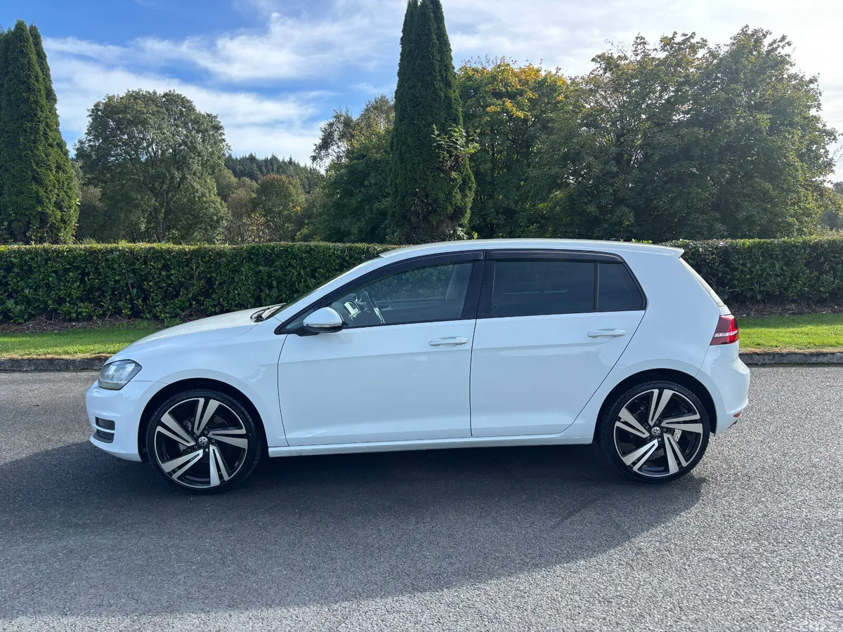 Volkswagen Golf Hatchback, Petrol, 2017, White