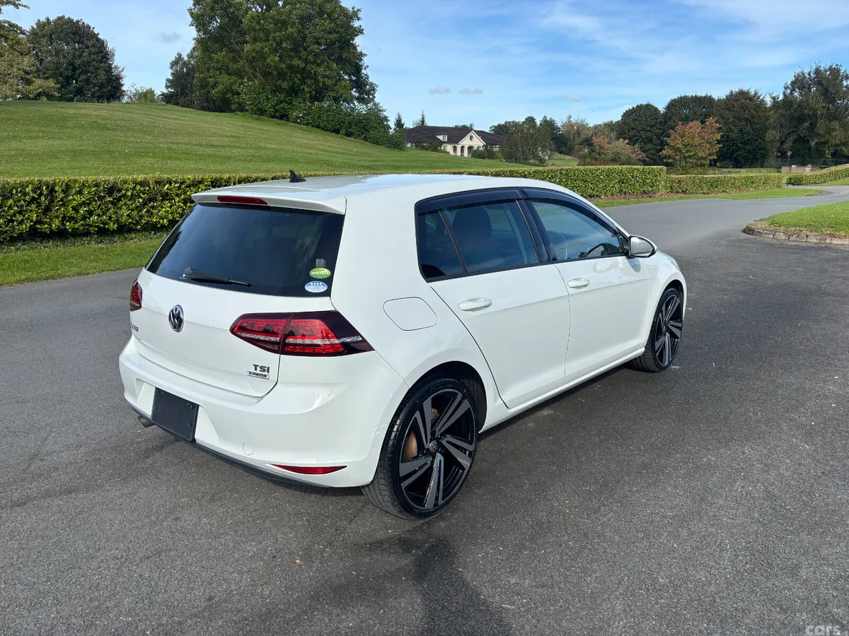 Volkswagen Golf Hatchback, Petrol, 2017, White
