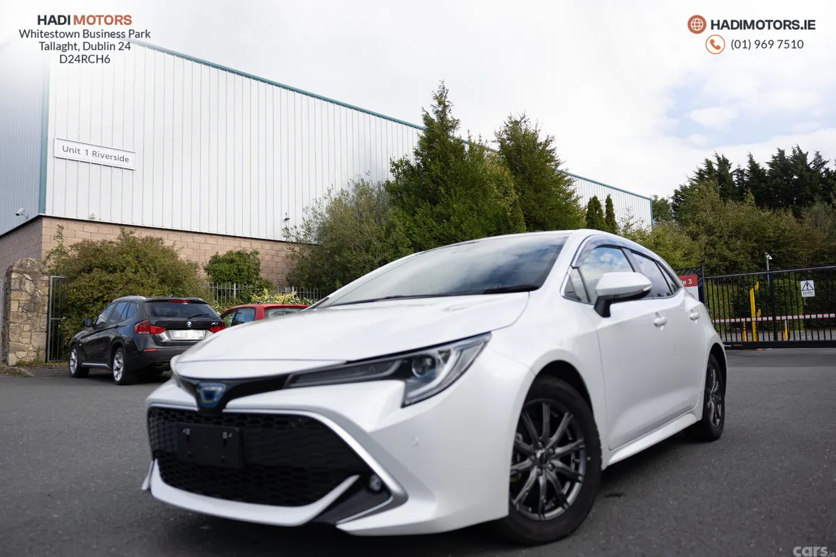 Toyota Corolla Hatchback, Petrol Hybrid, 2020, White