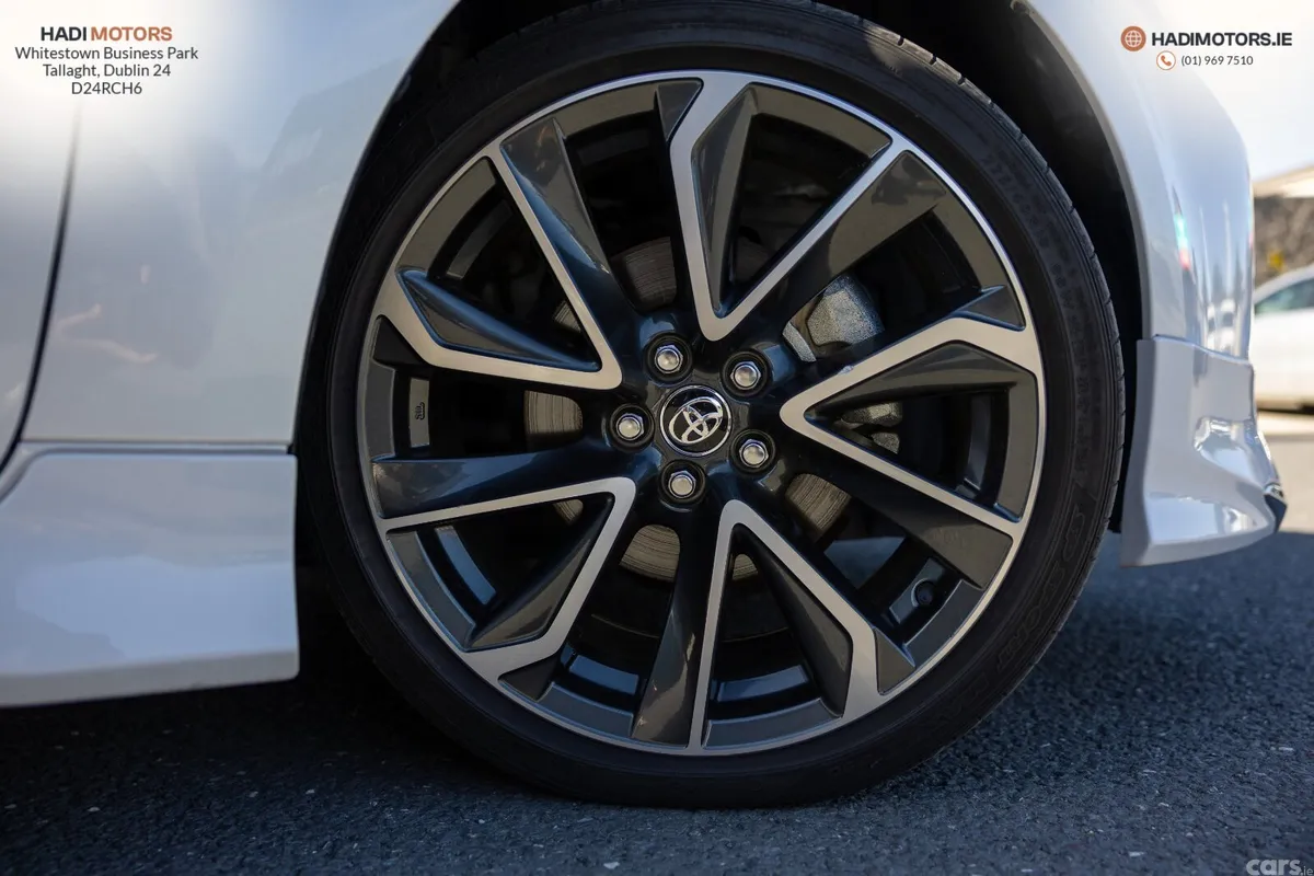 Toyota Corolla Hatchback, Petrol Hybrid, 2023, White