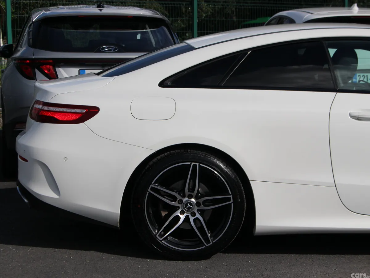 Mercedes-Benz E-Class Coupe, Diesel, 2019, White