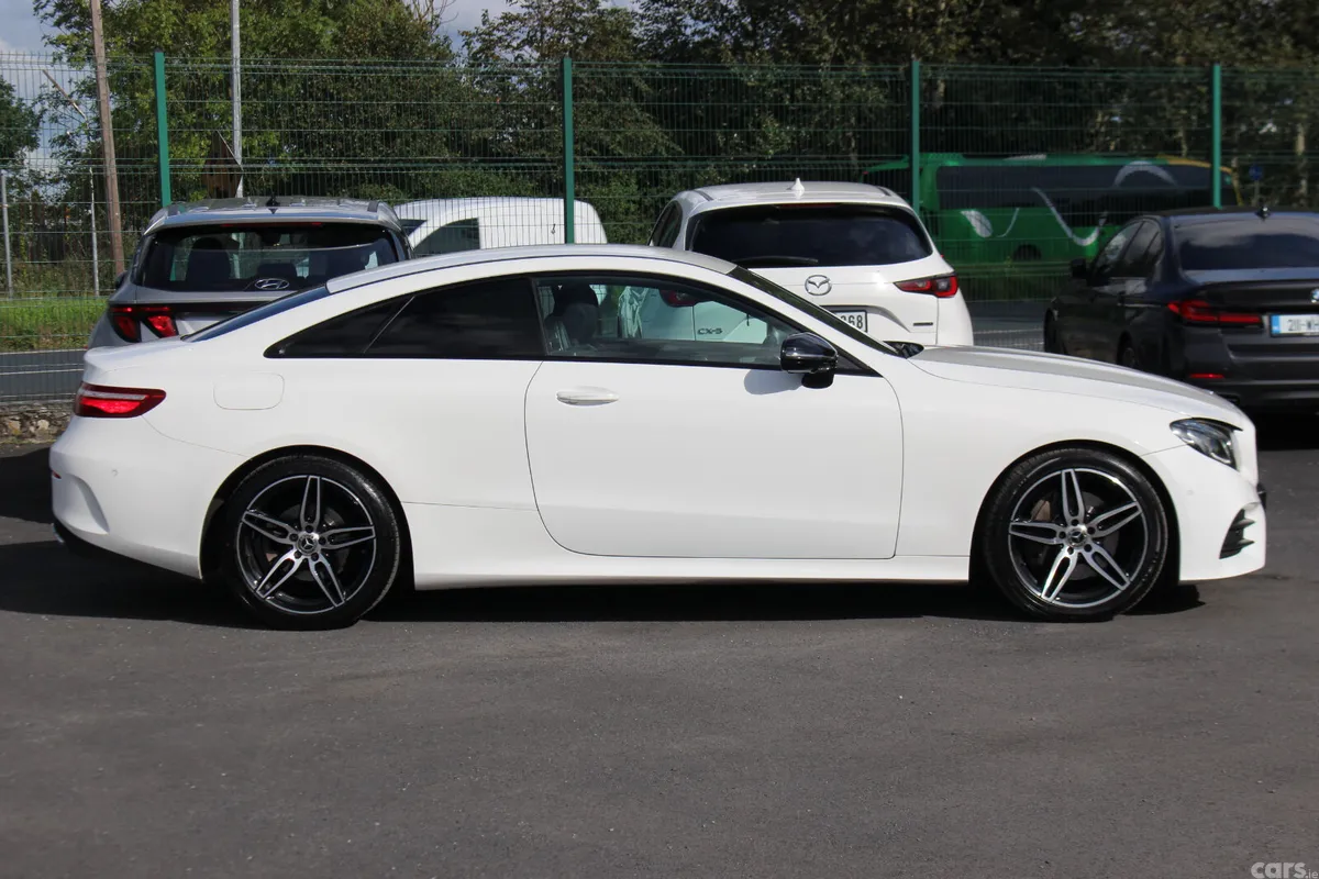 Mercedes-Benz E-Class Coupe, Diesel, 2019, White
