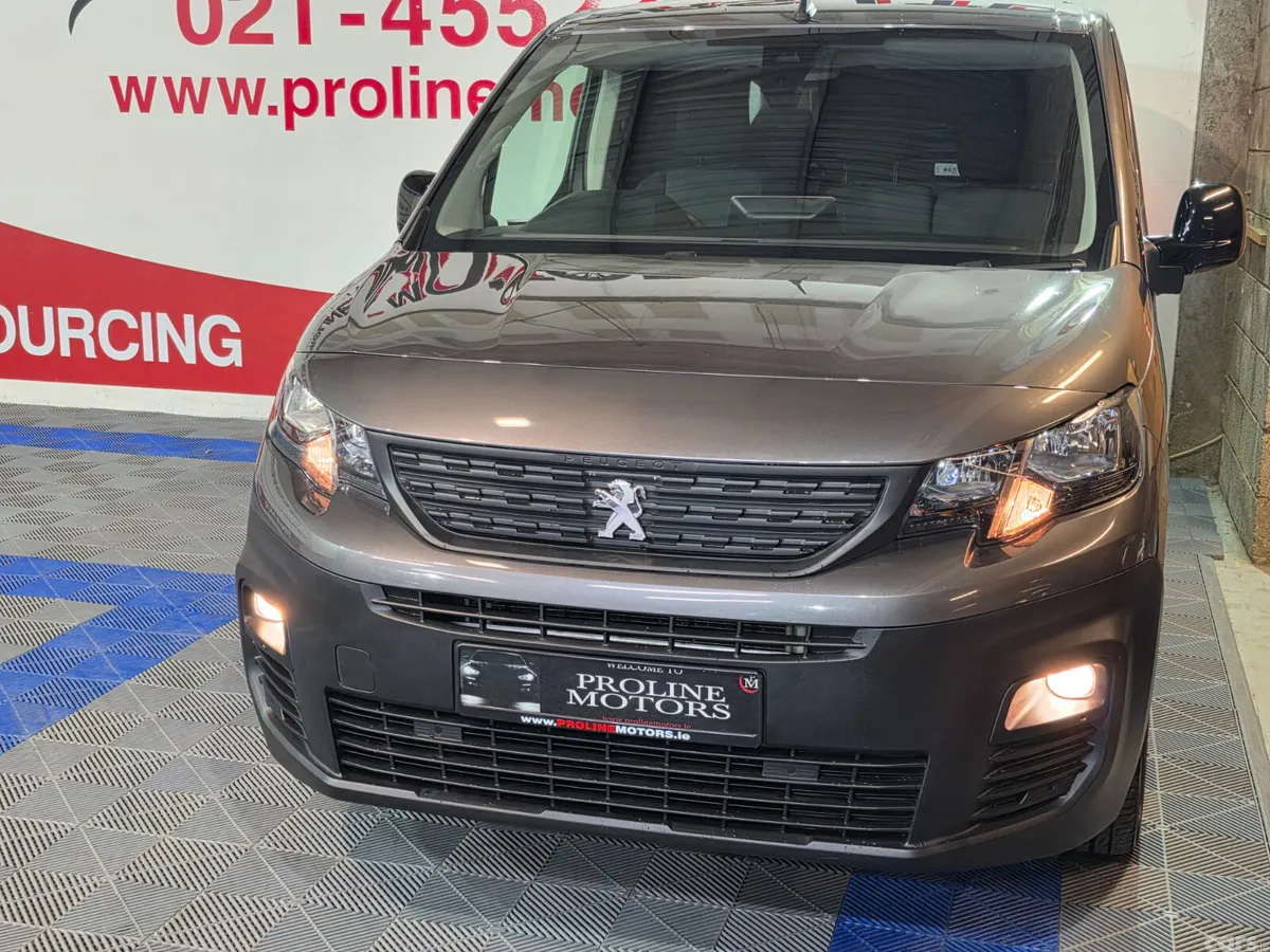 Peugeot Partner MPV, Diesel, 2022, Grey
