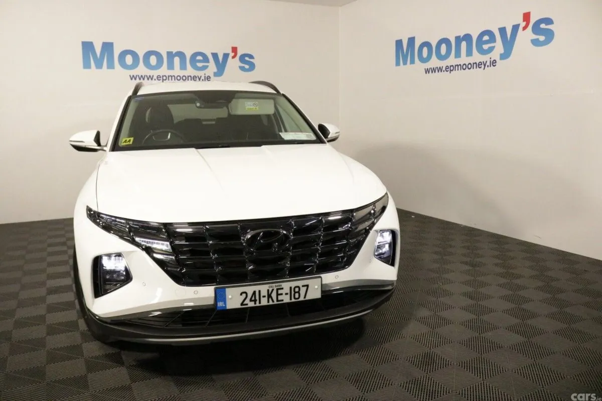 Hyundai Tucson SUV, Petrol Hybrid, 2024, White
