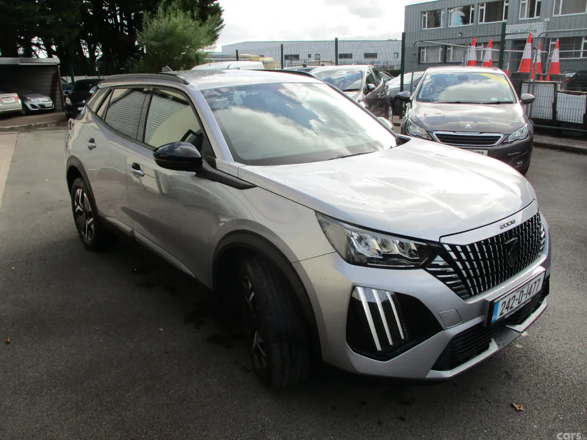 Peugeot 2008 MPV, Petrol, 2024, Grey