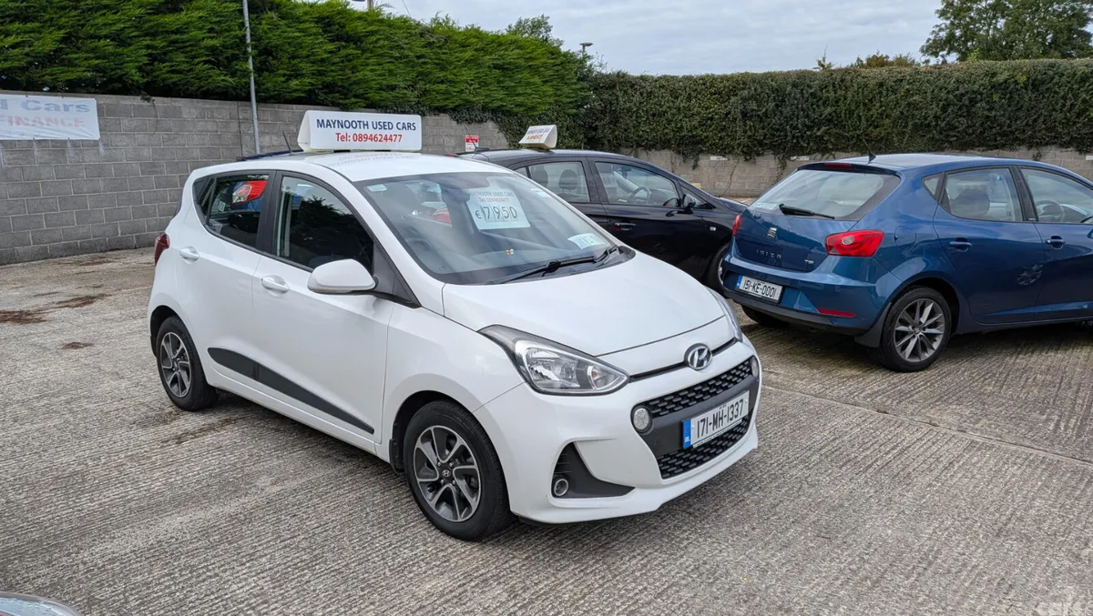 Hyundai i10 Hatchback, Petrol, 2017, White