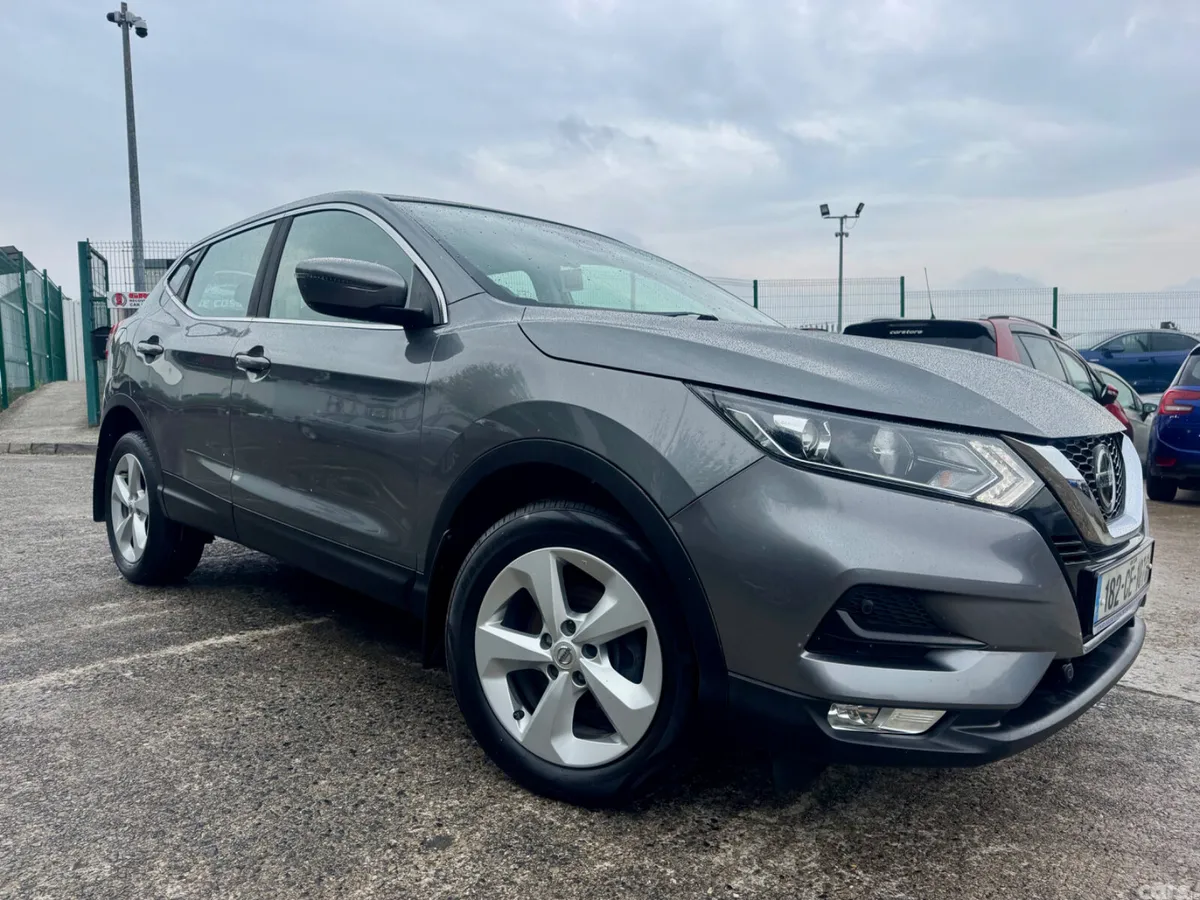 Nissan Qashqai Hatchback, Diesel, 2018, Grey
