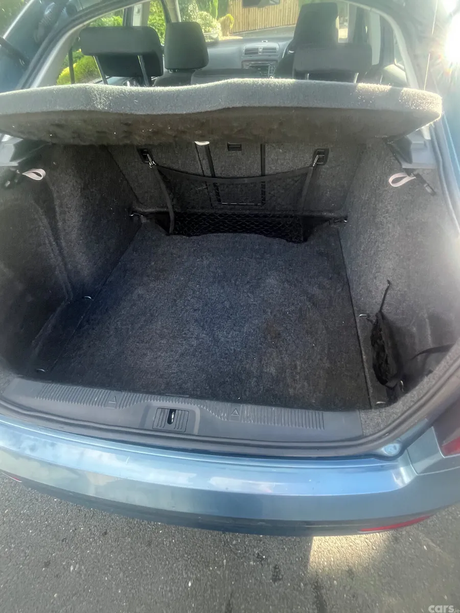 Skoda Octavia Saloon, Diesel, 2011, Grey