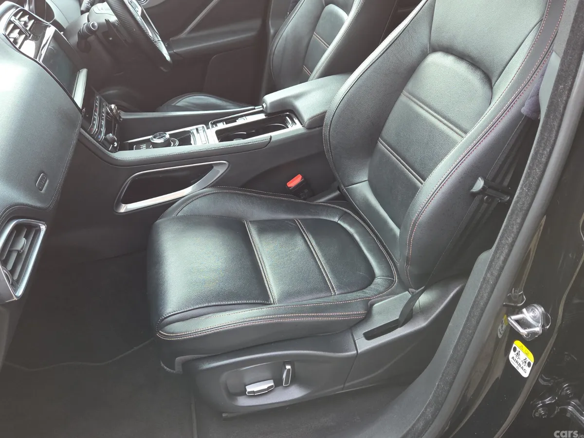Jaguar F-Pace SUV, Diesel, 2020, Black