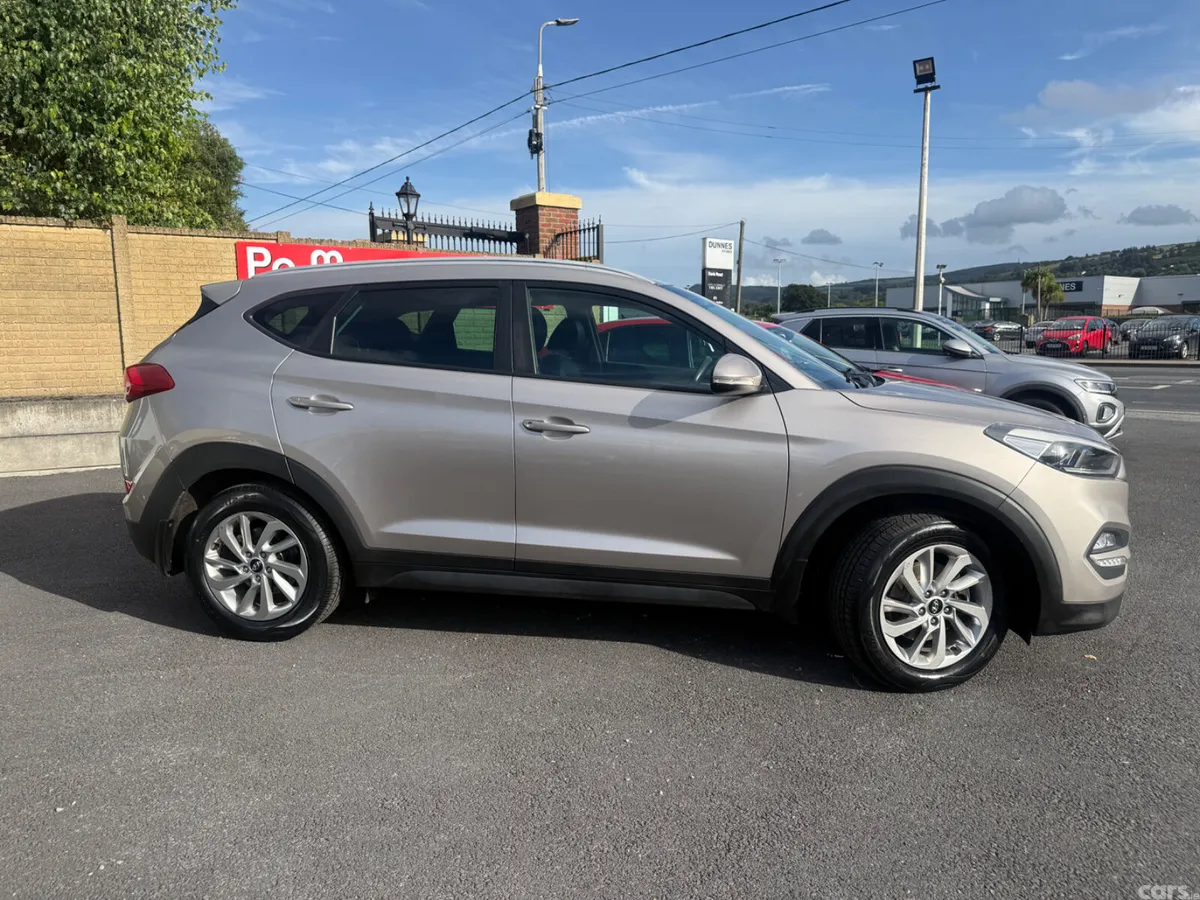 Hyundai Tucson SUV, Diesel, 2016, White